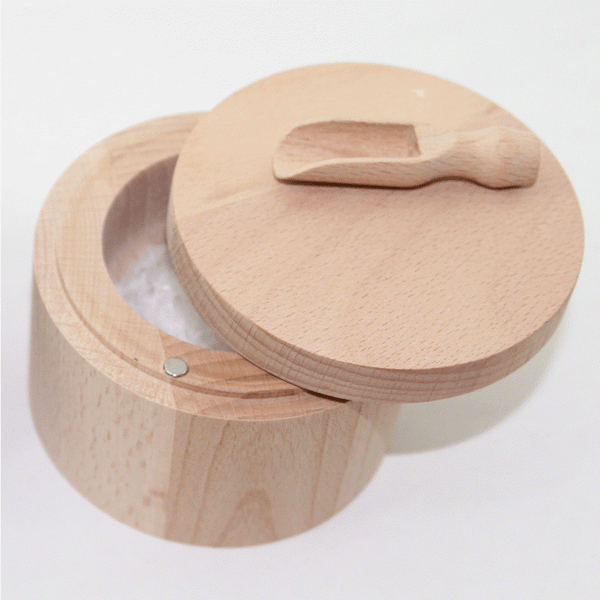 Saltkar med ske i Bøgetræ